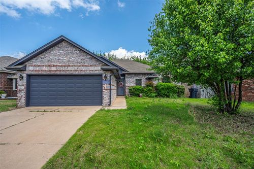 13104 Maple Leaf Dr, Oklahoma City, OK, 73170-1142 | Card Image