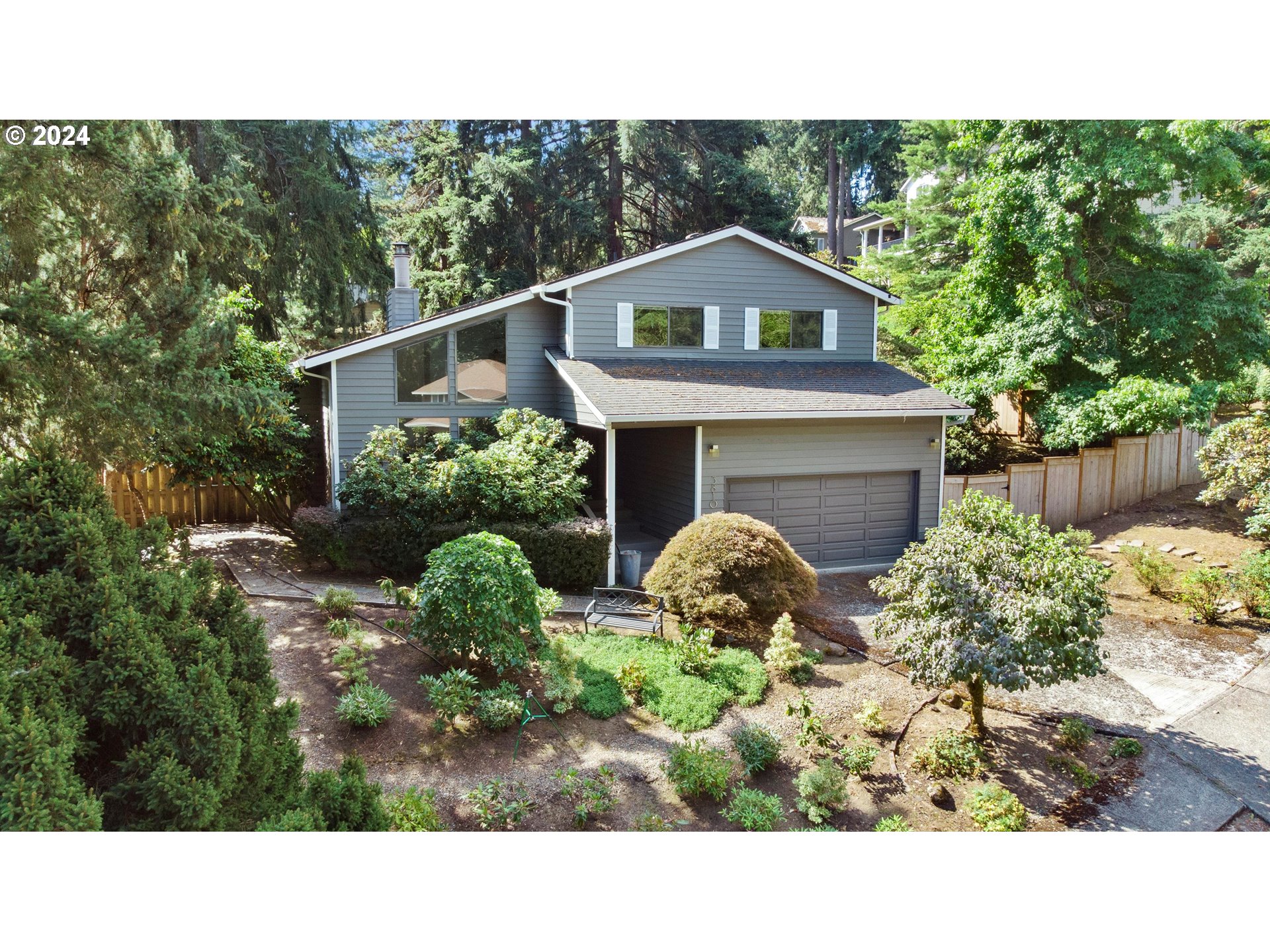 Poseidon Ct, West Linn, OR 97068