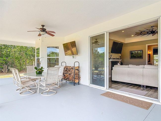 sliding doors to back porch | Image 47