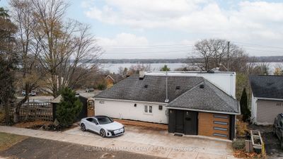 425 Codrington St, House other with 3 bedrooms, 3 bathrooms and 4 parking in Barrie ON | Image 2