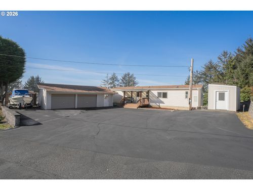 170 Glen Dee Ln, Winchester Bay, OR, 97467-9722 | Card Image