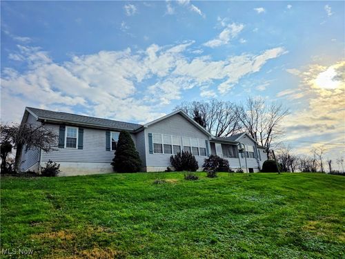 1199 Harris Hwy, Parkersburg, WV, 26101-7592 | Card Image