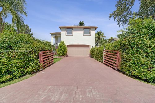 2151 Nw 121st Ave, Plantation, FL, 33323-1965 | Card Image