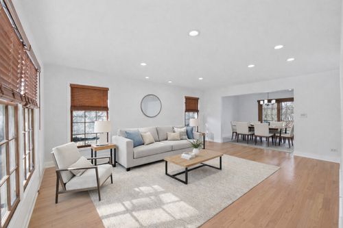 1500 Gordon Ter, Deerfield, IL, 60015-4700 | Card Image