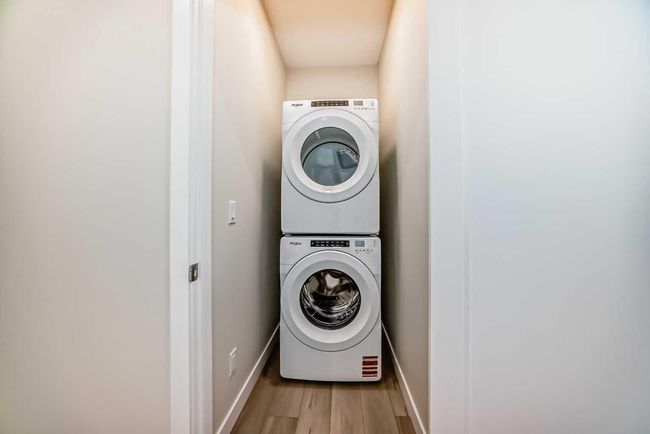 214 Shawnee Square Sw, Townhouse with 2 bedrooms, 3 bathrooms and 3 parking in Calgary AB | Image 40