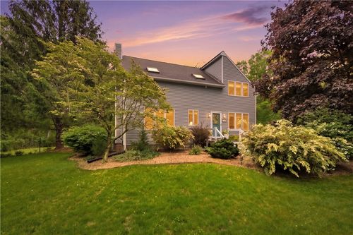 449 Rose Hill Rd, South Kingstown, RI, 02879-1723 | Card Image