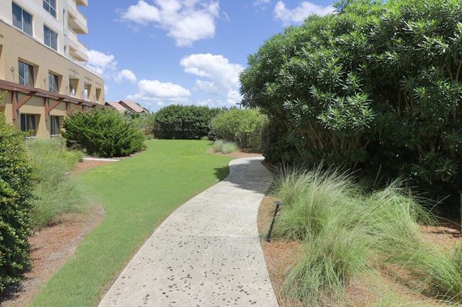 Walkway to Parking | Image 43