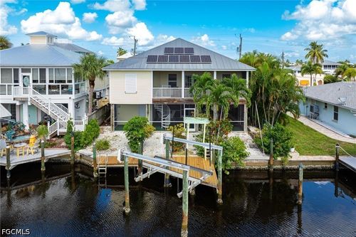 2761 Geary St, MATLACHA, FL, 33993-9724 | Card Image