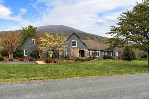 27 Black Walnut Ln, NELLYSFORD, VA, 22958-8006 | Card Image