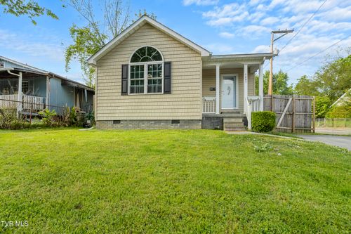 1001 Minton Pl, Kingsport, TN, 37660-3941 | Card Image