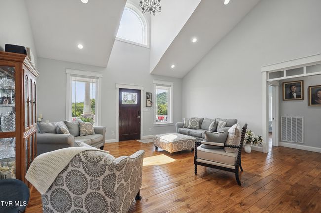 313 Treadway Trl, House other with 3 bedrooms, 3 bathrooms and null parking in Jonesborough TN | Image 10