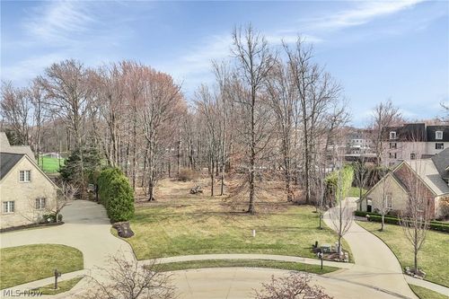 1830 Arlington Row, Westlake, OH, 44145-3562 | Card Image