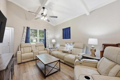 2323 Avenue A, Nederland, TX, 77627-6011 | Card Image