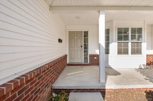 816 Nelsons Ridge Dr, Howell, MI, 48843-2487 | Card Image