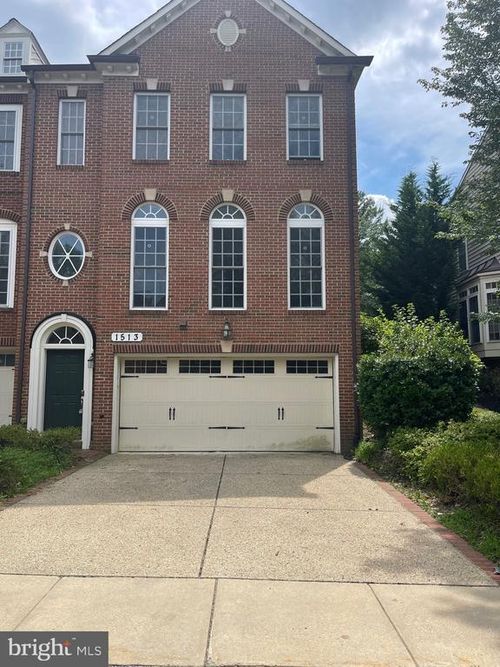 1513 Regent Manor Ct, SILVER SPRING, MD, 20904-2209 | Card Image