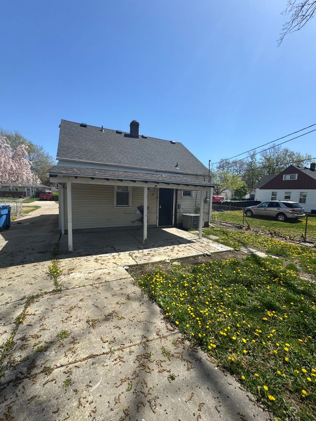 4920 Weddell St, House other with 3 bedrooms, 1 bathrooms and null parking in Dearborn Heights MI | Image 8