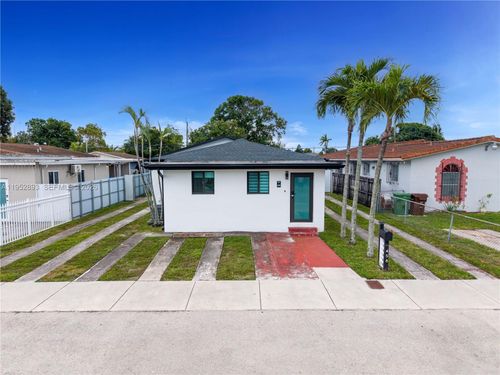 458 E 20th St, Hialeah, FL, 33013-4136 | Card Image