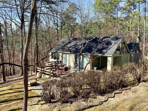 19 Southridge Dr, Mount Ida, AR, 71957-8802 | Card Image