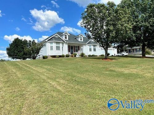 20705 Sandlin Rd, Elkmont, AL, 35620-4355 | Card Image