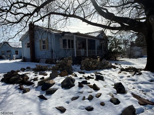 2 Abrams Rd, Milford, NJ, 08848-1518 | Card Image