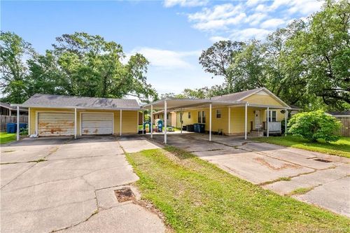 910 W Academy Ave, Jennings, LA, 70546-5118 | Card Image