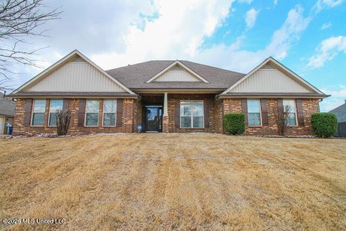 7637 Wisteria Dr, Olive Branch, MS, 38654-6973 | Card Image