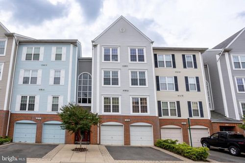 301-279 S Pickett St, ALEXANDRIA, VA, 22304-4739 | Card Image