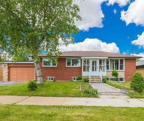 32 Tremely Cres, Scarborough, ON, M1K3Y9 | Card Image