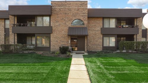 unit-102-1412 N Sterling Ave, Palatine, IL, 60067-8421 | Card Image