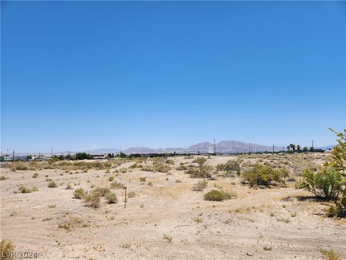  Englestad, North Las Vegas, NV, 89030 | Card Image