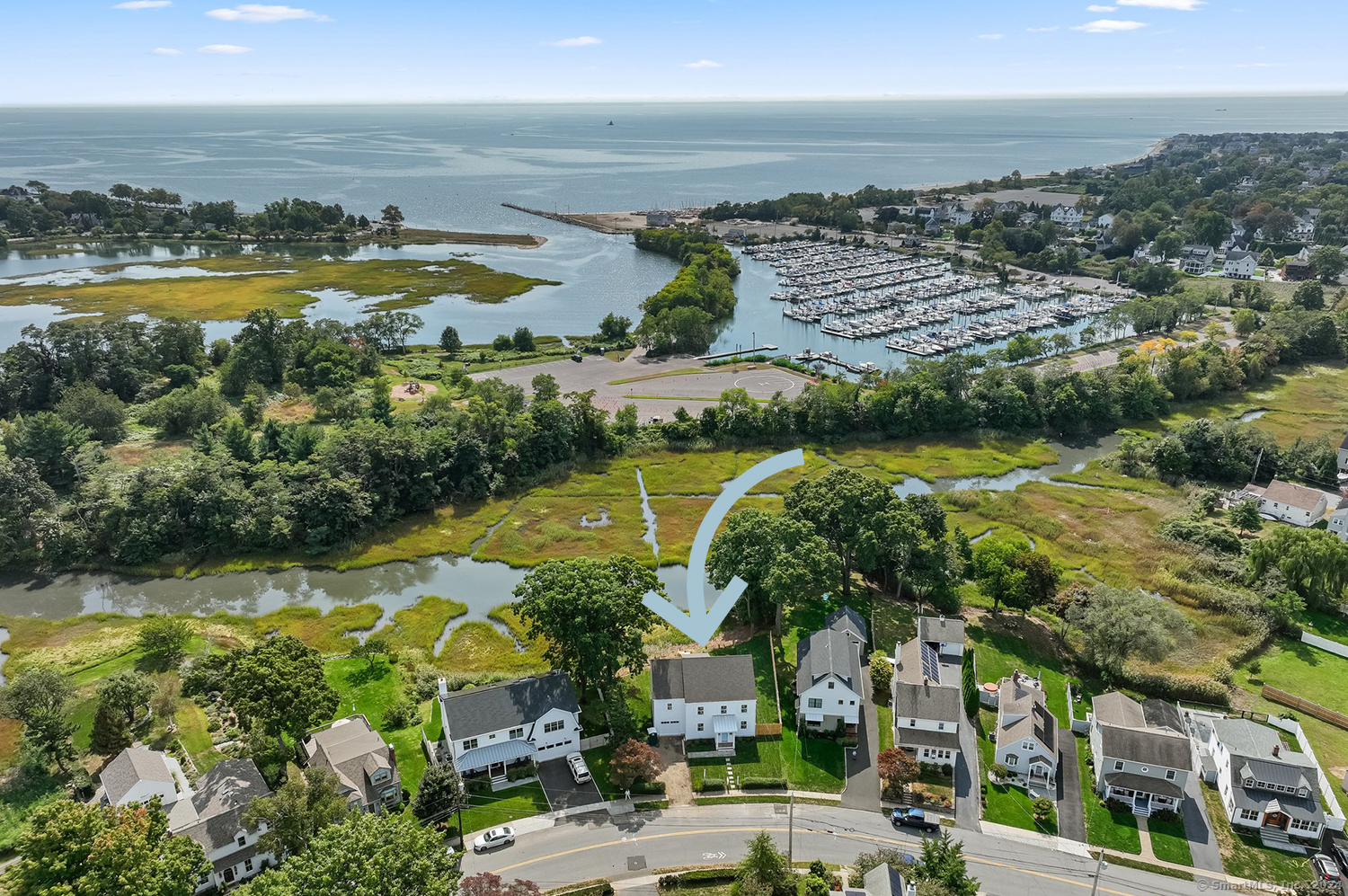 Riverside Dr, Fairfield, CT 06824