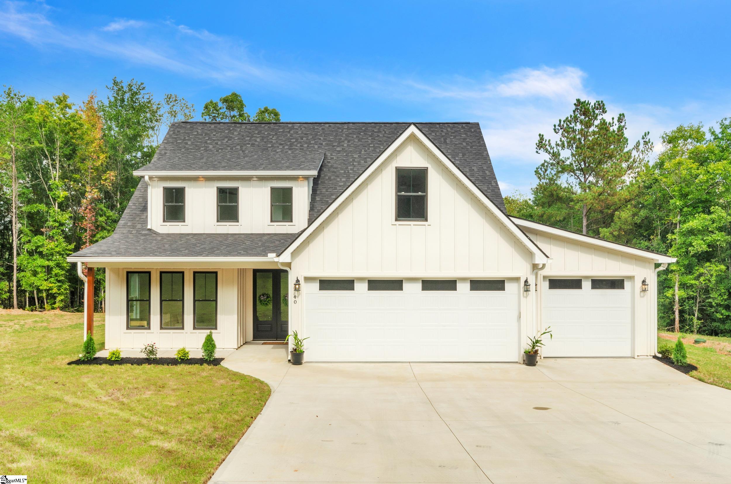 Stallings Rd, Taylors, SC 29687