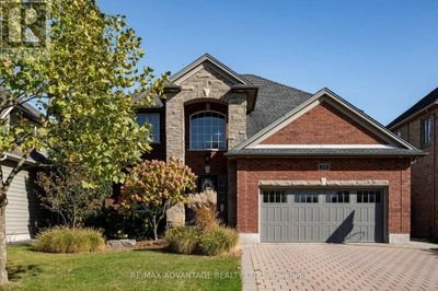 2361 Brayford Cres, House other with 5 bedrooms, 3 bathrooms and 6 parking in London ON | Image 3