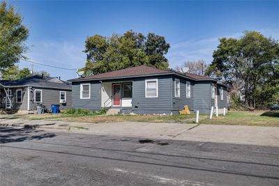 View of front of home | Image 2