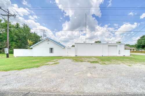 212 S Tammye Ln, Madisonville, TX, 77864-3012 | Card Image