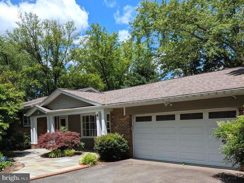 7506 Box Elder Ct, MCLEAN, VA, 22102-2801 | Card Image