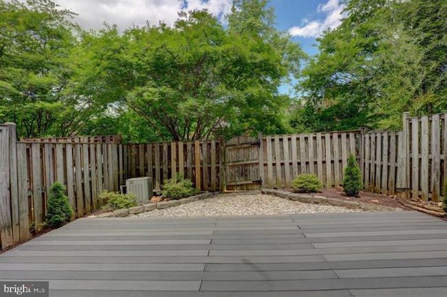 6667 Mclean Dr, Townhouse with 3 bedrooms, 4 bathrooms and null parking in Mclean VA | Image 32