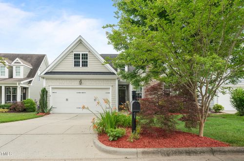 5233 Greymoss Ln, Apex, NC, 27539-4147 | Card Image