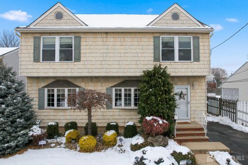 90 Coolidge Ave, Carteret, NJ, 07008-2143 | Card Image