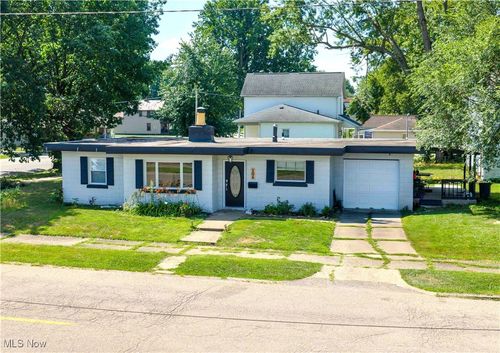 106 South Ave, Dover, OH, 44622-2255 | Card Image
