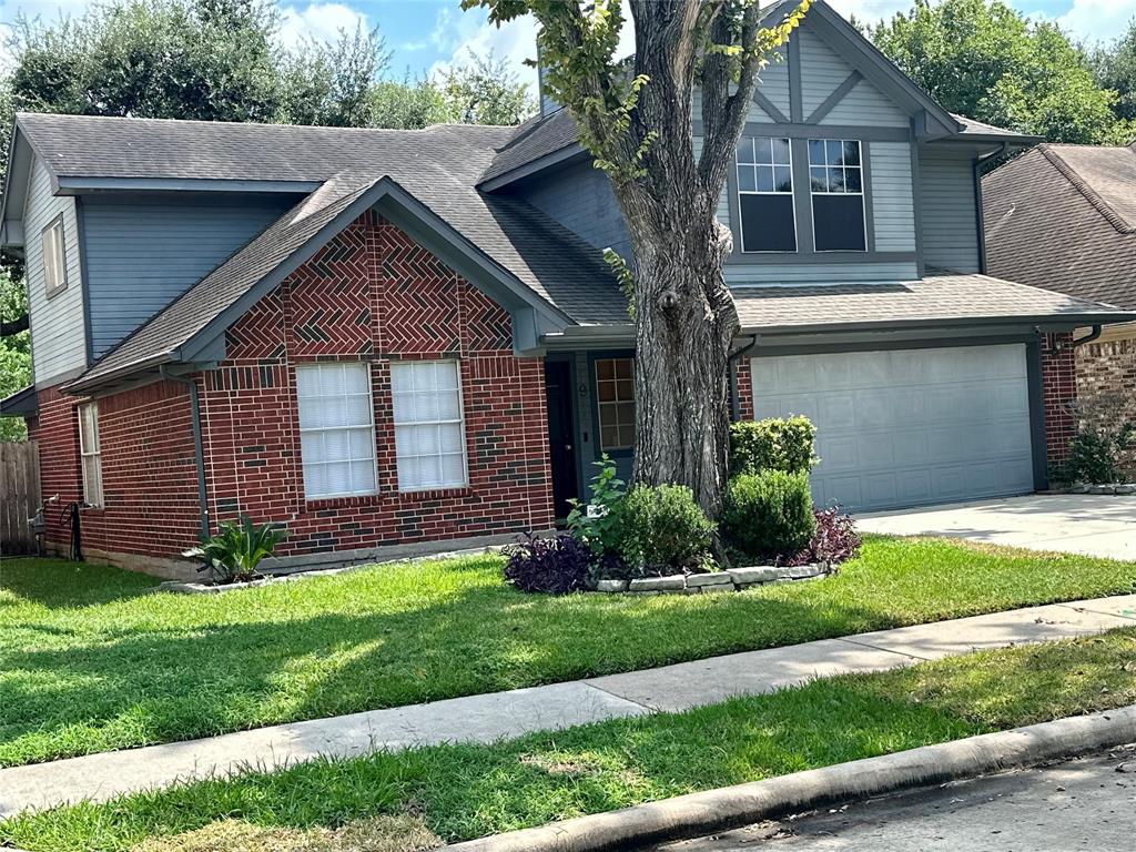 Northcliff Pl, Sugar Land, TX 77478