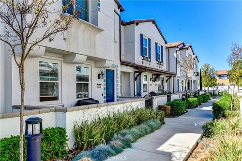 30353 Town Square Dr, Menifee, CA, 92584-6863 | Card Image