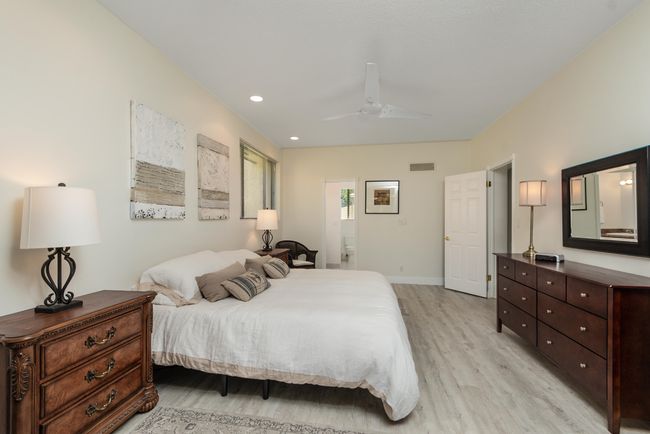 4451 Luxemburg Ct, Condo with 3 bedrooms, 2 bathrooms and null parking in Lake Worth FL | Image 7