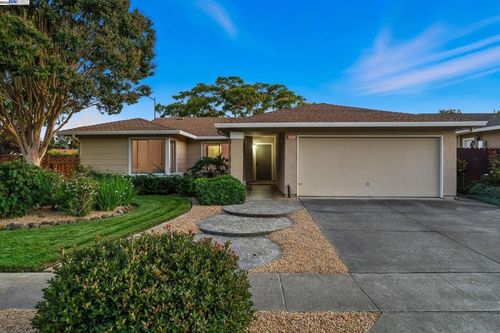 38645 Spetti Ct, Fremont, CA, 94536-4344 | Card Image