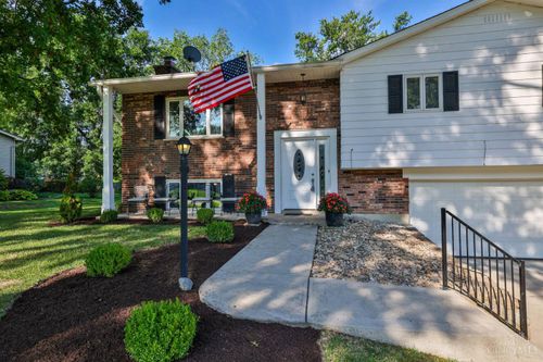 8535 Bluebird Dr, West Chester, OH, 45069 | Card Image