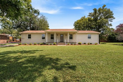 203 Oak Hill Dr, Lebanon, TN, 37087-2613 | Card Image