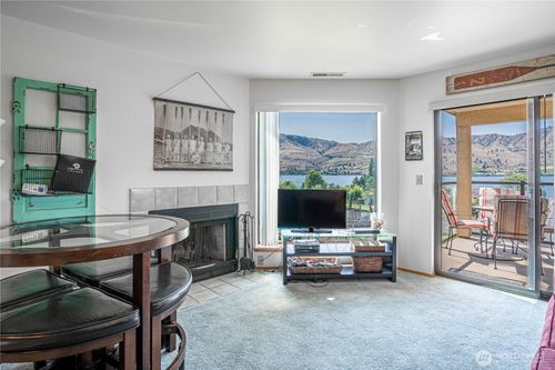 17-11-100 Lake Chelan Shores Dr, Chelan, WA, 98816-9868 | Card Image