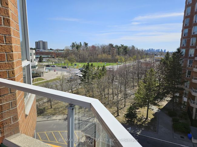708 - 410 Mclevin Ave, Condo with 3 bedrooms, 2 bathrooms and 1 parking in Scarborough ON | Image 23