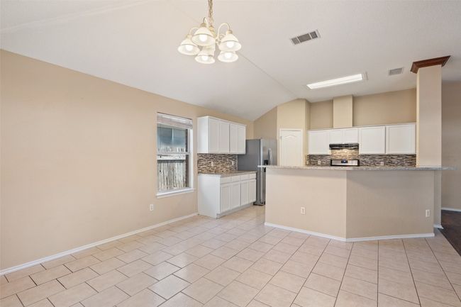 1008 Chippewa, House other with 4 bedrooms, 2 bathrooms and 4 parking in Round Rock TX | Image 11