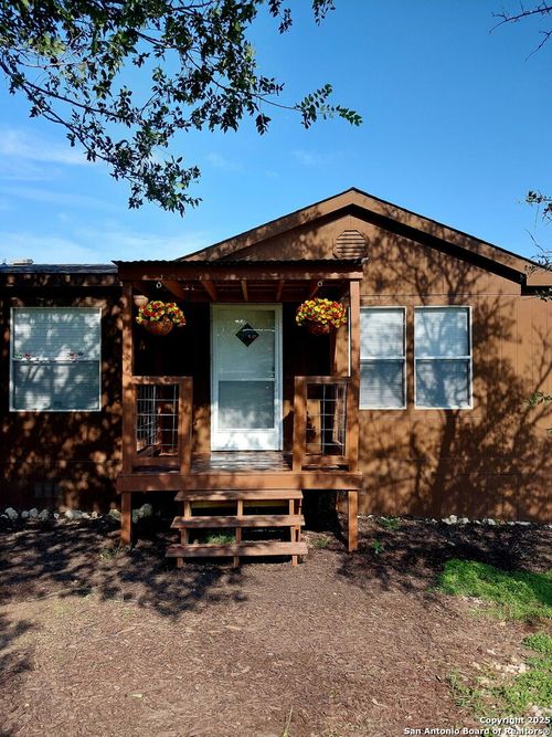 132 Brandenburg Ct, Boerne, TX, 78006-7208 | Card Image